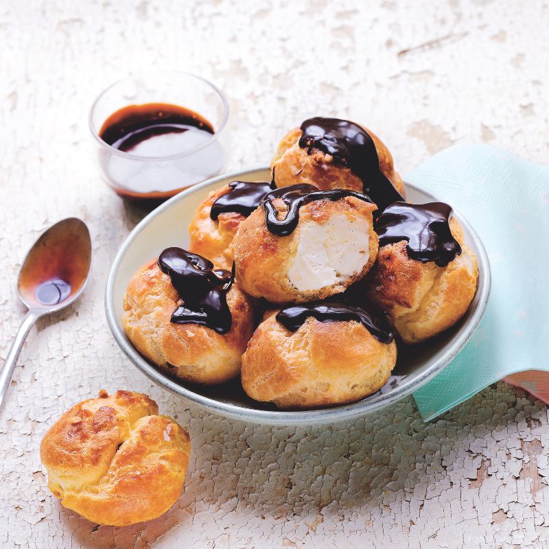 6 Profiteroles