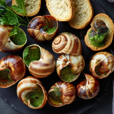 12 Escargots au beurre persillé