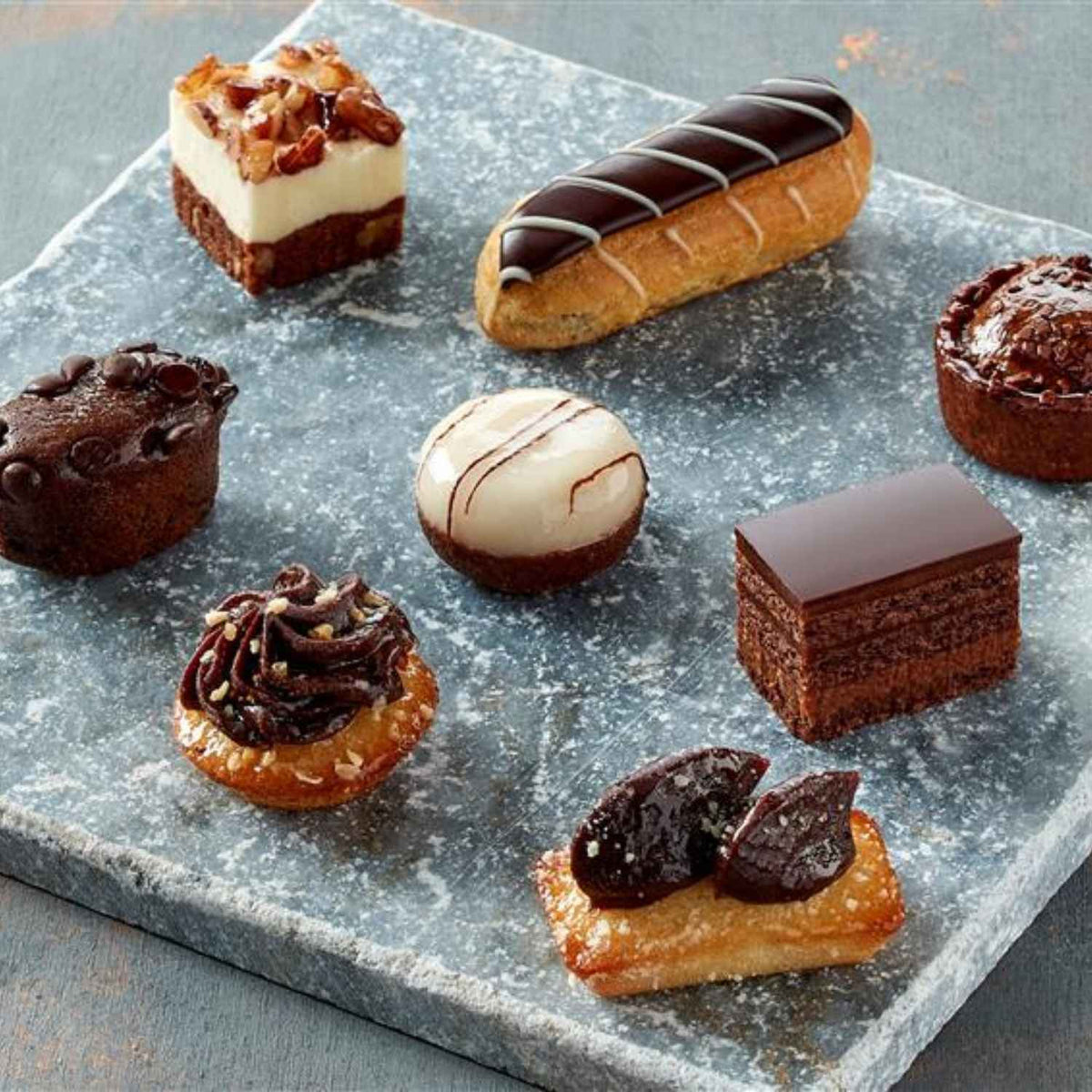 Plateau de 48 petits fours sucrés