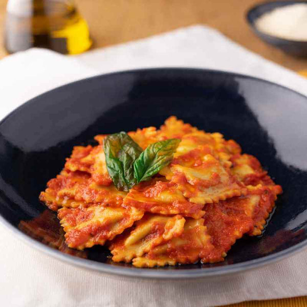 Ravioli with Tomato & Basil Sauce