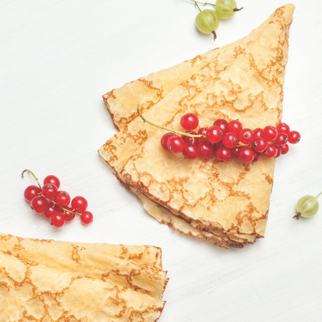 Crêpes de froment fines servies avec une garniture sucrée ou salée 